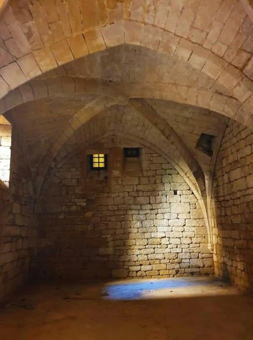 Demeure Du Xiiie-Xive S. Dans La Cite Medievale. グールドン・アン・ケルシー エクステリア 写真