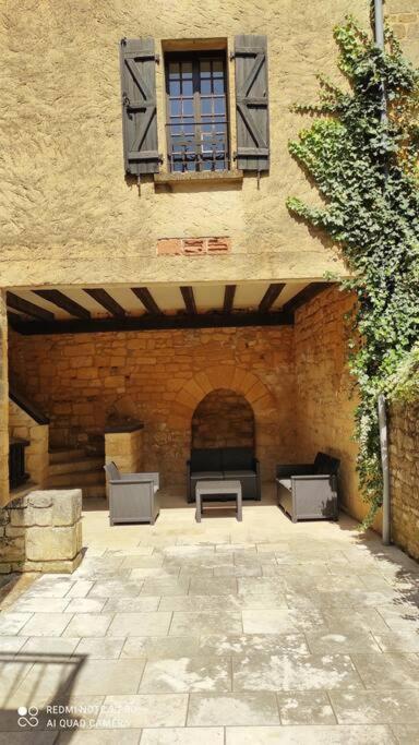Demeure Du Xiiie-Xive S. Dans La Cite Medievale. グールドン・アン・ケルシー エクステリア 写真